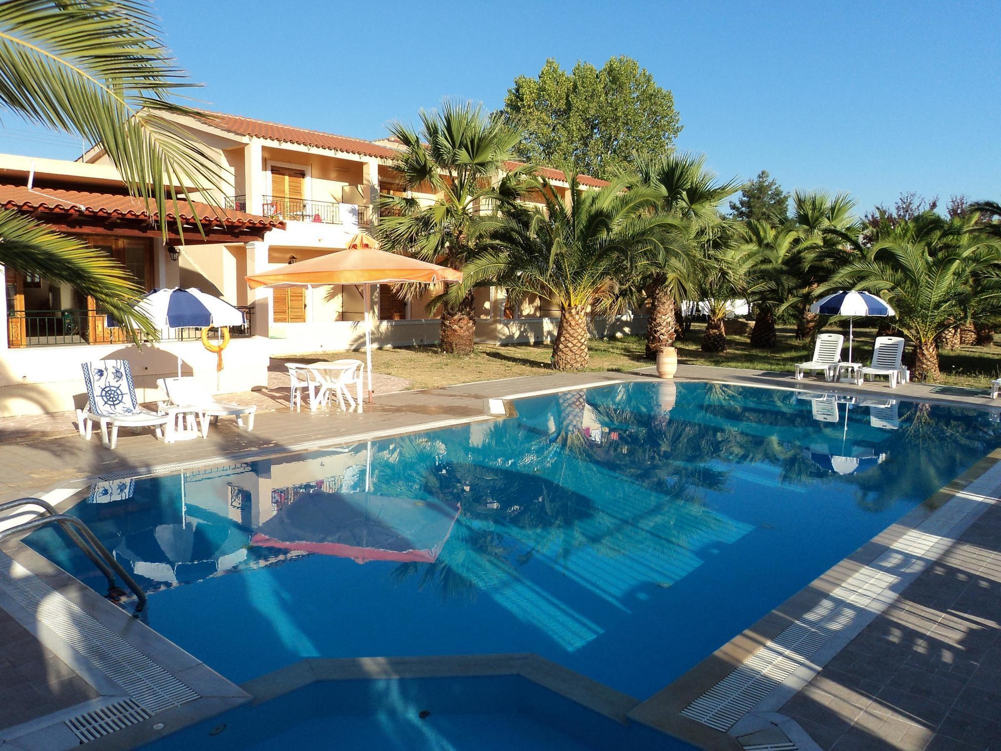 Aparthotel Faethon Karousadhes  Exterior foto